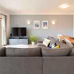 Luxury With Free Use Of Pool, Gym And Διαμέρισμα